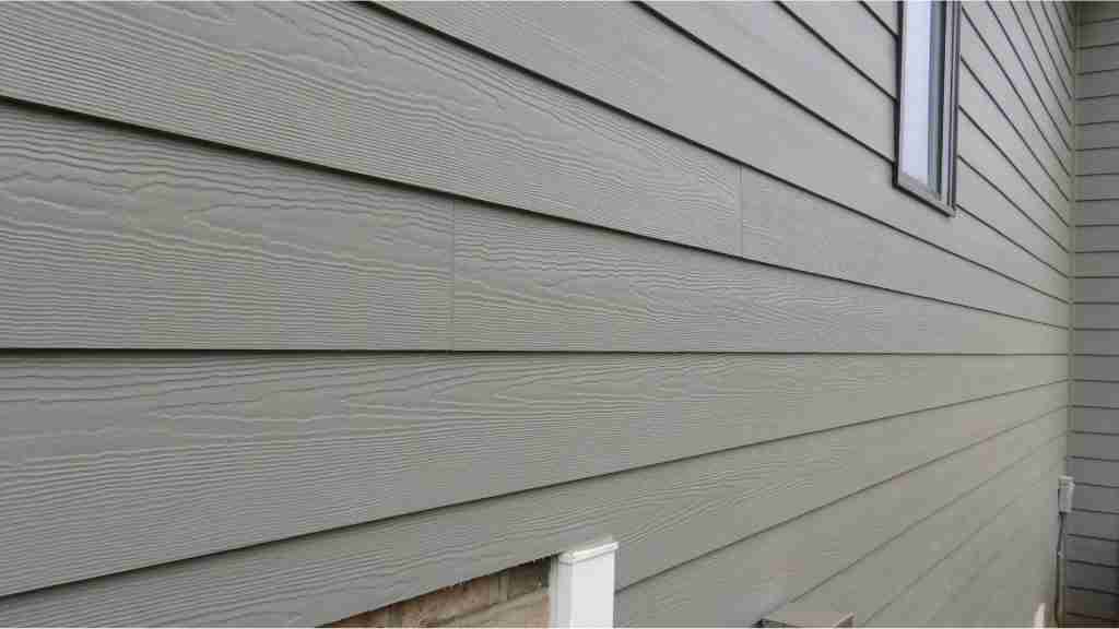 Cement board siding on a home in Texas
