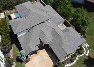 A new roof we installed on a home in Leander Texas using the GAF roofing system with Timberline HDZ shingles and a 10 year GAF Silver Pledge Workmanship warranty.